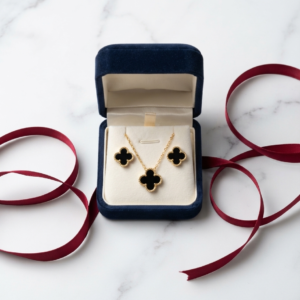 Black Pendant Set